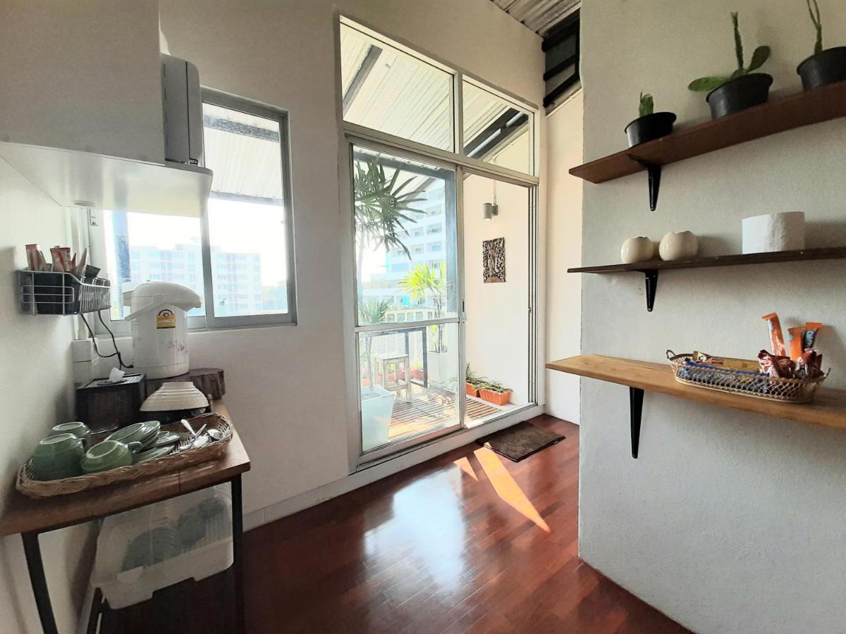 Bed and Breakfast Pingplalee Female House Bangkok Esterno foto