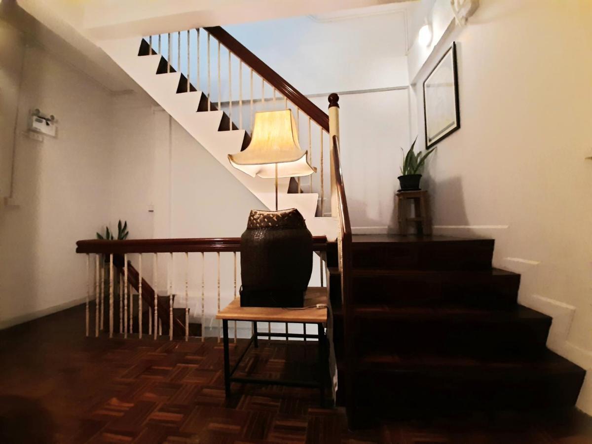 Bed and Breakfast Pingplalee Female House Bangkok Esterno foto